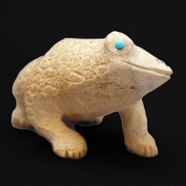 Karen Zunie Jasper Frog Carving - Image 3