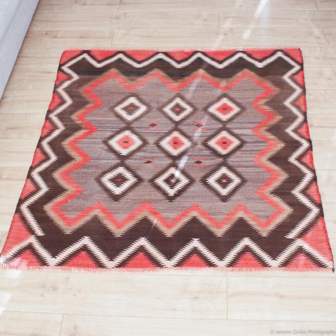 Tapis Navajo Antique Forme Carrée Années 1890 – Image 2