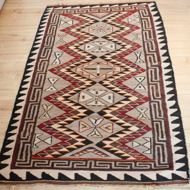 1920s Vintage Area Rug - Image 4