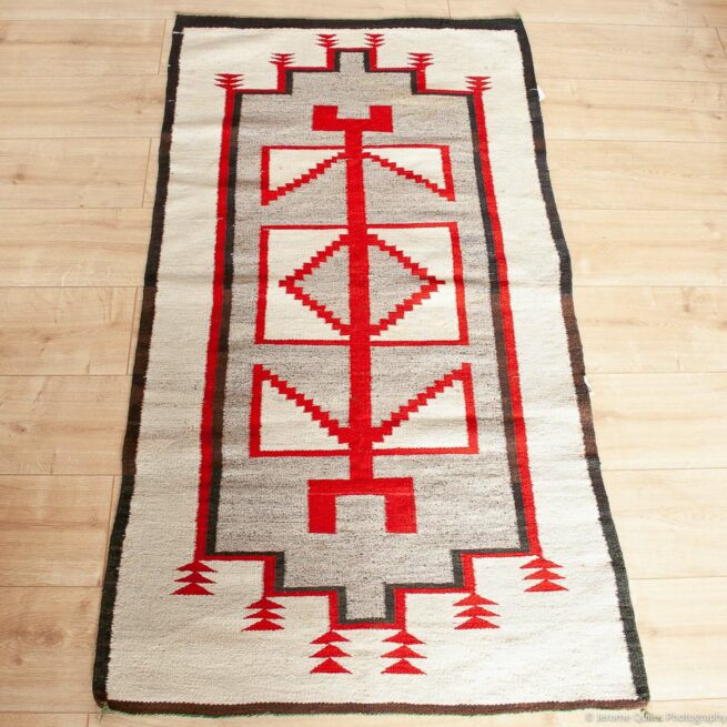 1920s Vintage Klagetoh Rug - Image 4