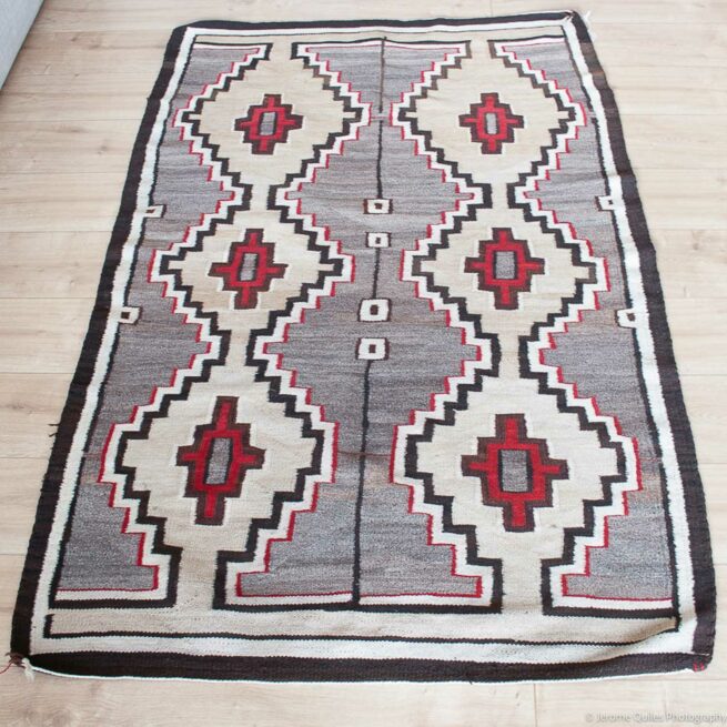 1945 Ute Region Navajo Rug - Image 3