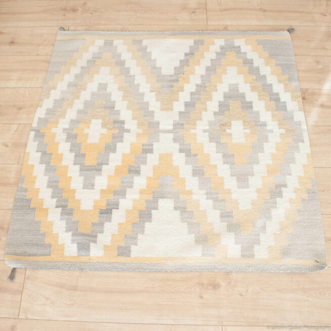 Tapis Navajo Carré Gris Jaune Années 1950 – Image 3