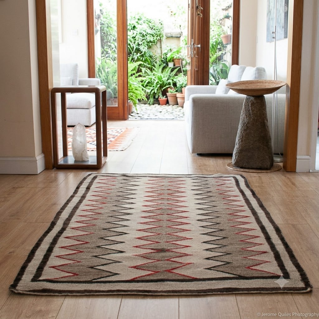 1890s Antique Zigzag Design Navajo Rug