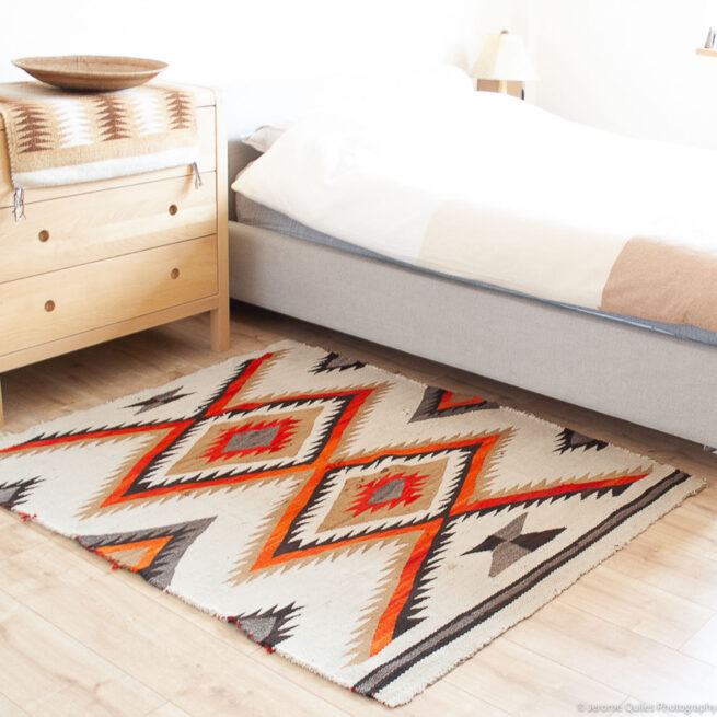 Tapis Amérindien Blanc Orange Années 1930 – Image 3