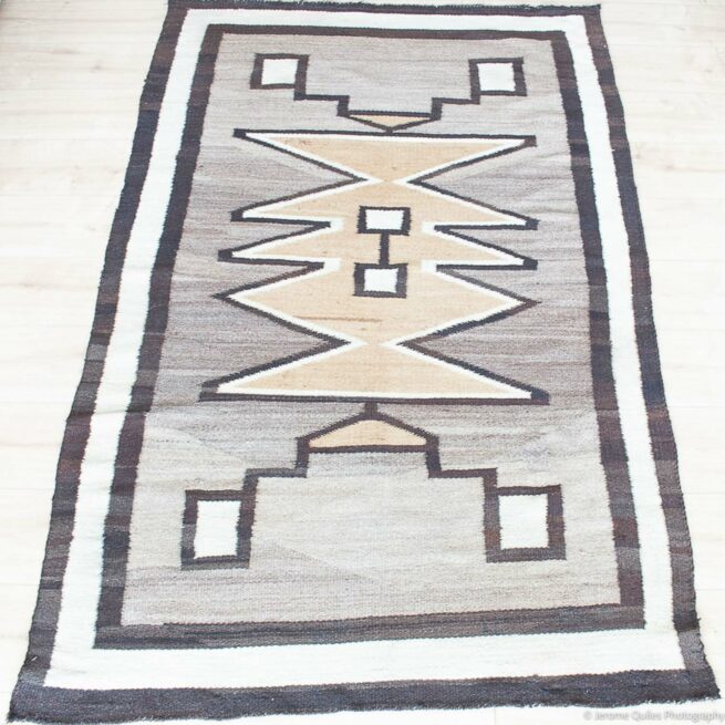 1930s Cream Grey Navajo Area Rug - Image 3