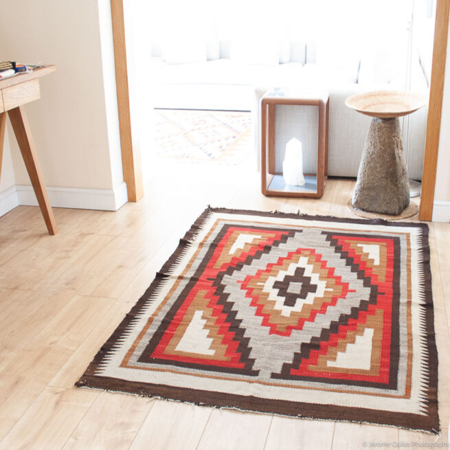 1930s Vintage Navajo Cabin Rug - Image 2