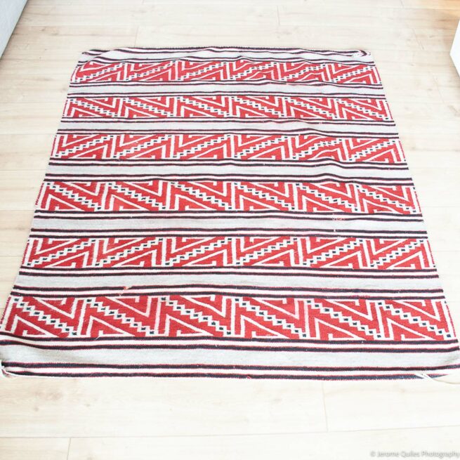 1930s Vintage Red Navajo Blanket - Image 4