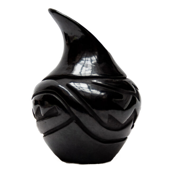 Petit Vase Poterie Noire Santa Clara – Image 4