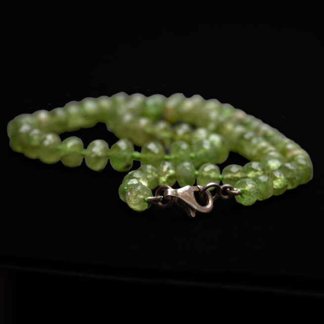 Green Peridot Beaded Necklace - Image 5