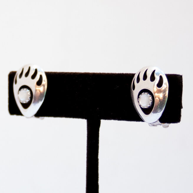 White Pearl Bear Paw Clip On Earrings - Image 4