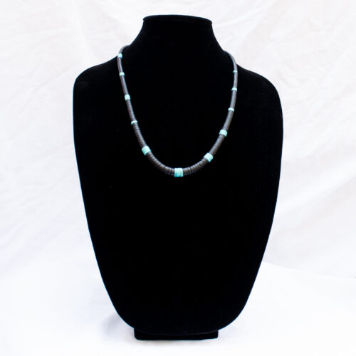 Long Collier Noir Bleu