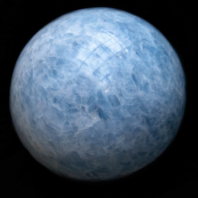 Boule de Cristal Calcite Bleue Extra Large – Image 2
