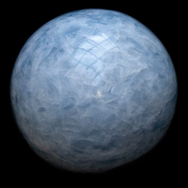 Boule de Cristal Calcite Bleue Extra Large – Image 3