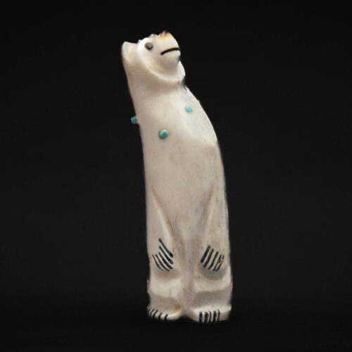 Claudia Peiña Zuni Bear Carving