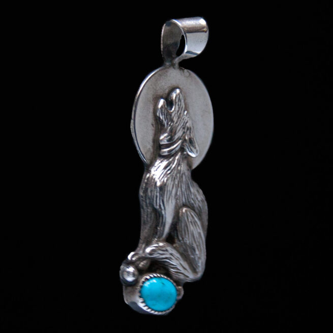 Howling Wolf Silver Turquoise Pendant