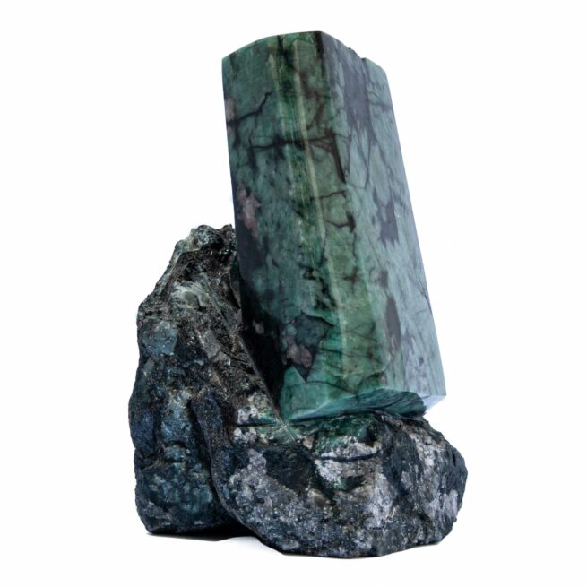 Large Emerald Crystal on Matrix - Image 5
