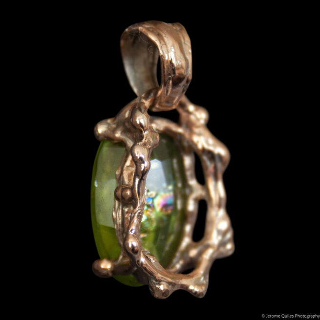 9K Gold Peridot Pendant - Image 4