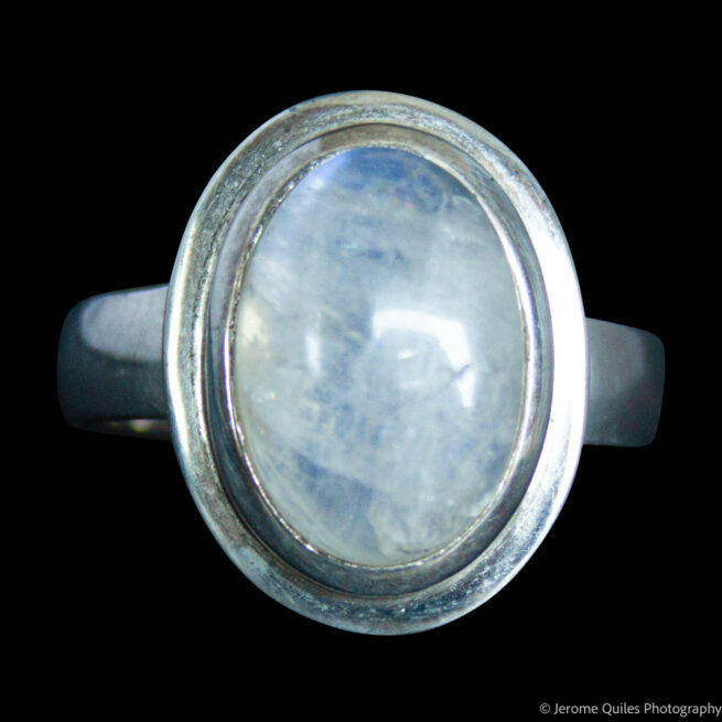 Bague Pierre de Lune Sertissage Borduré