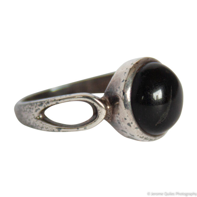 Round Black Tourmaline Silver Ring - Image 2