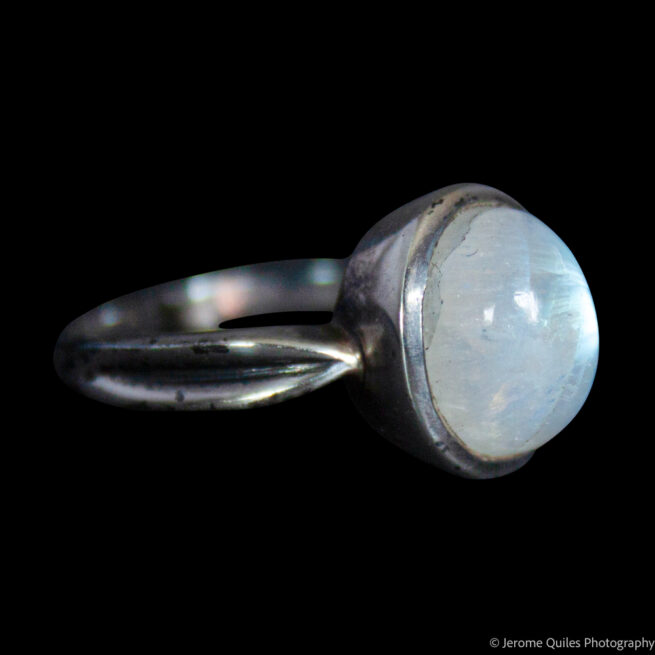 Small Round Moonstone Silver Ring - Image 2