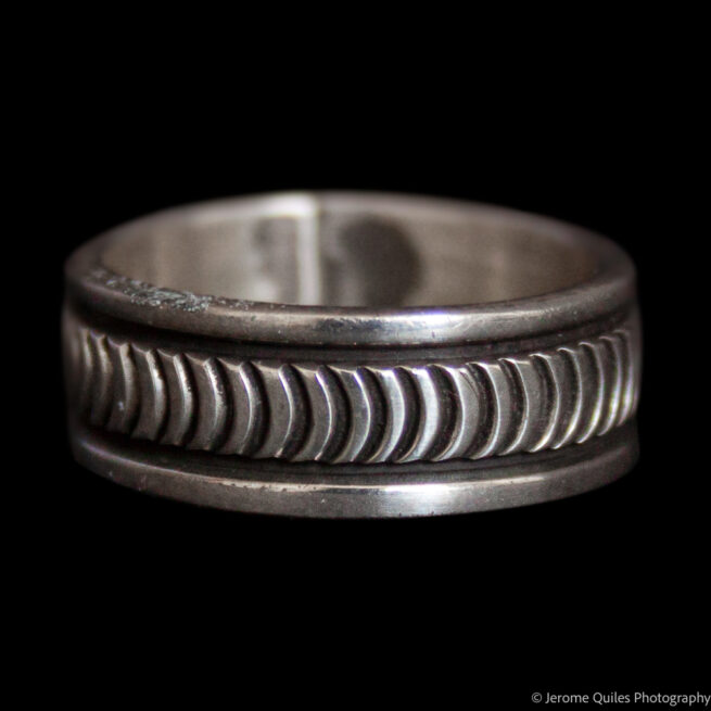 Bague Bruce Morgan Striations Courbées – Image 2