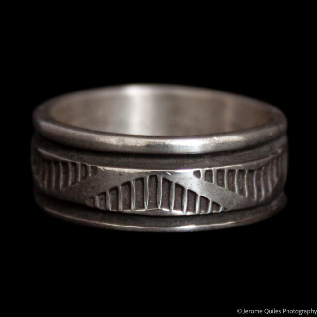 Silver Ring Striated Triangle Motif - Image 2