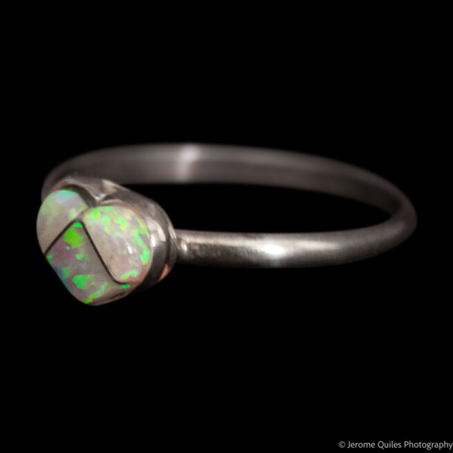 Petite Bague Cœur Opale Jaune Verte – Image 3