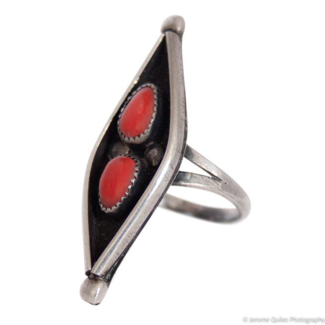 Vintage Navajo Pointed Coral Ring - Image 3