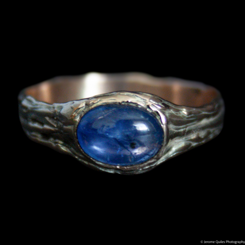 9K Gold Sapphire Cabochon Ring