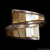 Bague Enroulée Nacre Dorée
