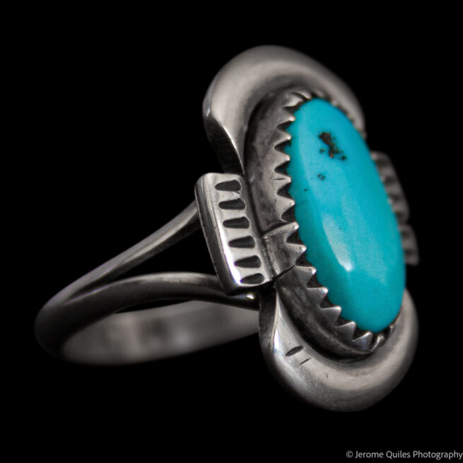 Traditional Native American Turquoise Ring - Image 2