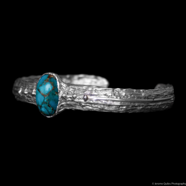 High Grade Turquoise Silver Bracelet - Image 3