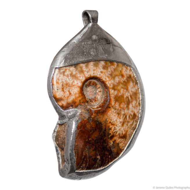 Large Pendentif Ammonite Opalisée – Image 3