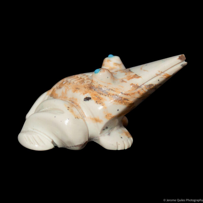 Small Brown Frog Carving - Image 3