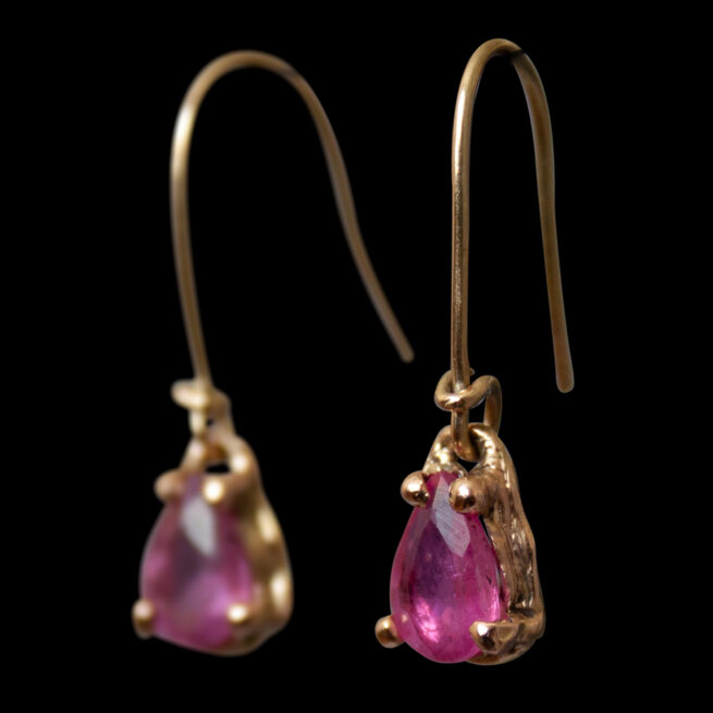 18K Gold Ruby Drop Earrings - Image 3