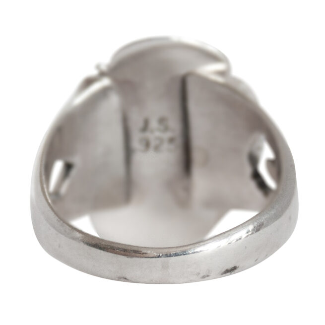 Bague Ovale Noire Motif Diamant Ours – Image 4