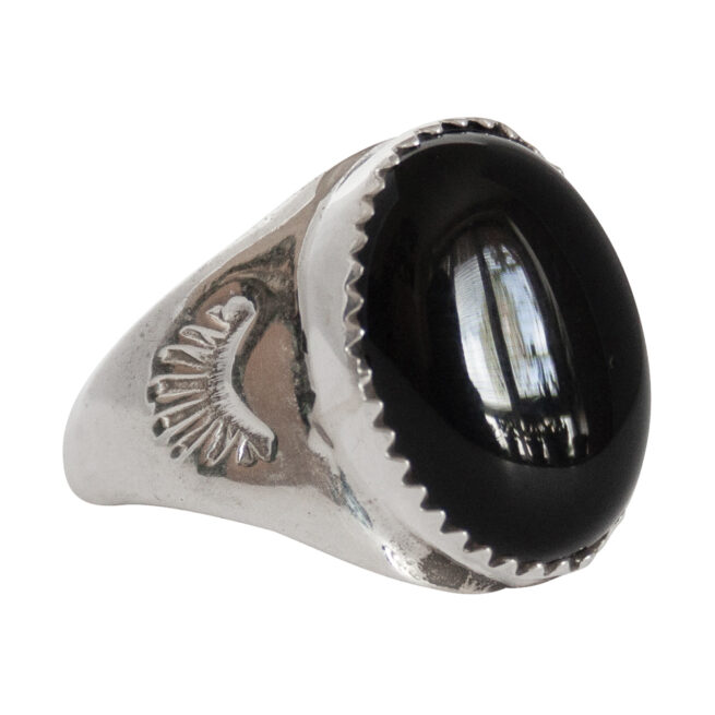 Sunrise Motif Oval Black Ring – Image 2