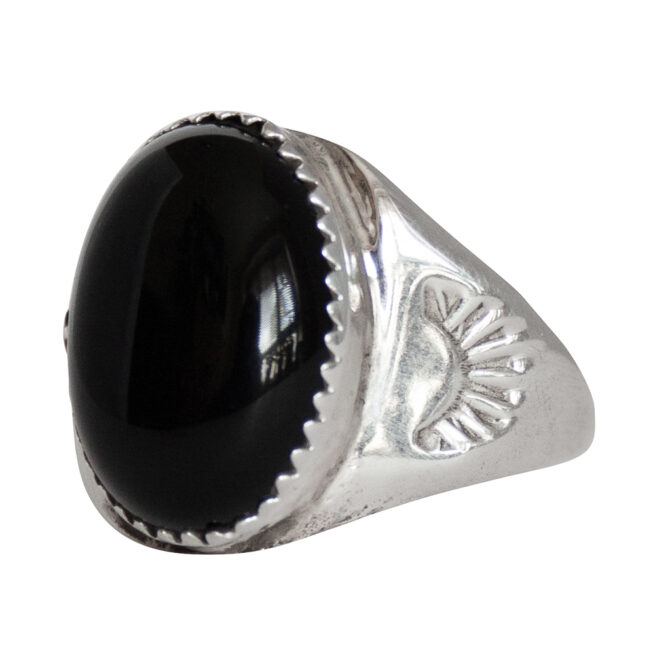 Sunrise Motif Oval Black Ring – Image 3