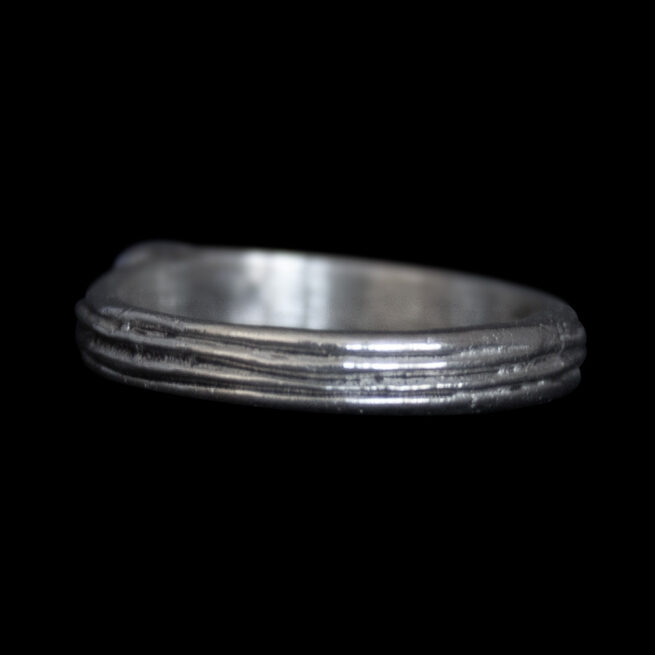 Small Rainbow Moonstone Silver Ring - Image 5
