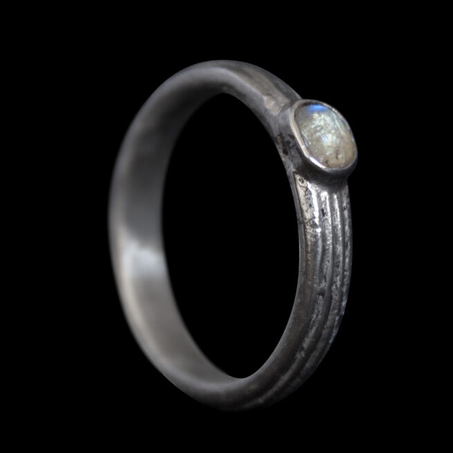 Small Rainbow Moonstone Silver Ring - Image 6