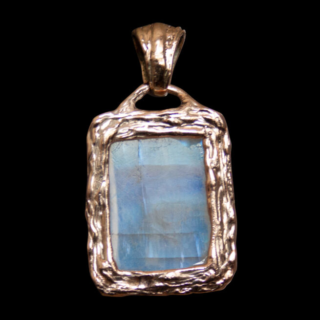 9K Gold Rainbow Moonstone Rectangular Talisman - Image 6