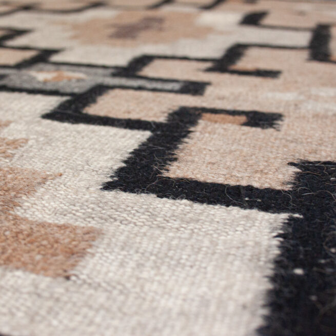 1890s Two Grey Hills Navajo Rug – Image 5