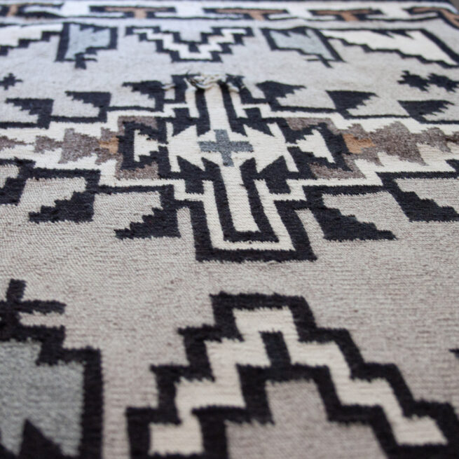 1970s Ganado Handwoven Navajo Rug - Image 6