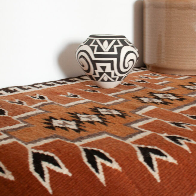 1970s Vintage Brown Kagletoh Navajo Rug - Image 4