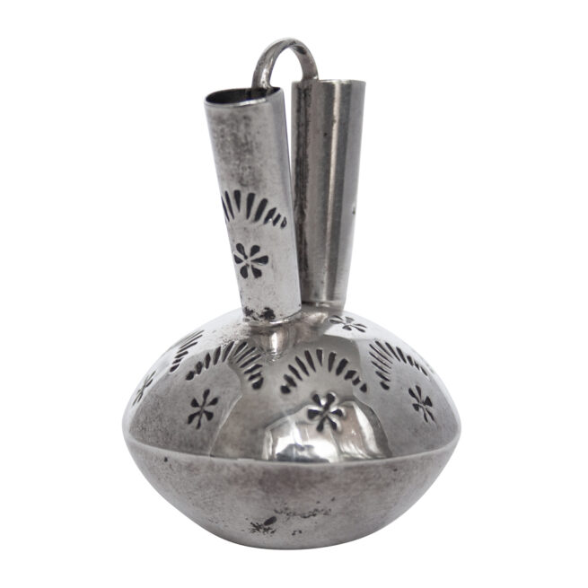 Elizabeth Margret Whitman Silver Wedding Vase – Image 4