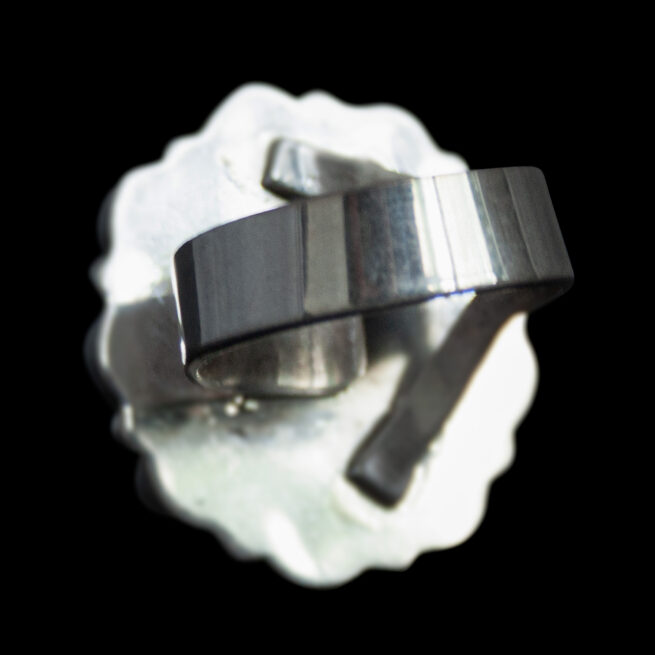 Unisize White Flower Ring - Image 4