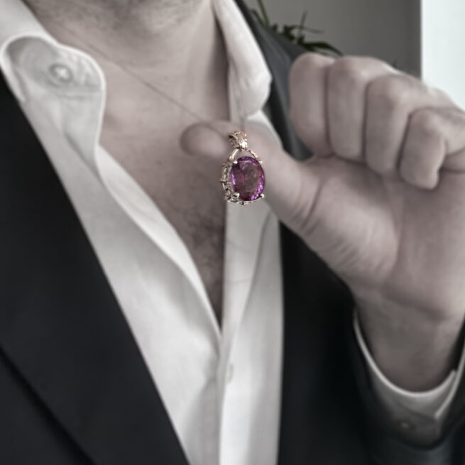 9K Gold Faceted Amethyst Necklace - Image 7