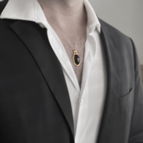 9K Gold Black Spinel Pendant