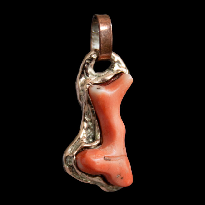 9K Gold Coral Pendant - Image 2