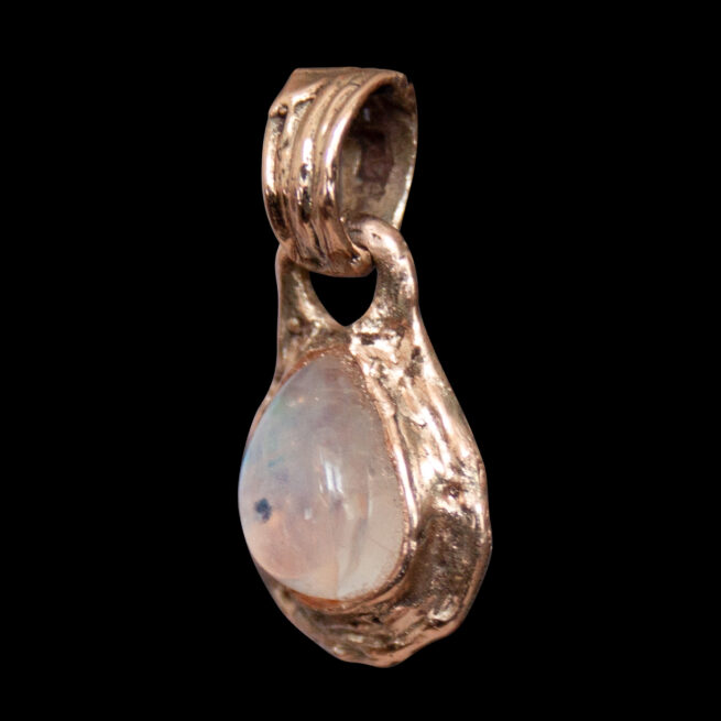 9K Gold Rainbow Moonstone Pendant - Image 3